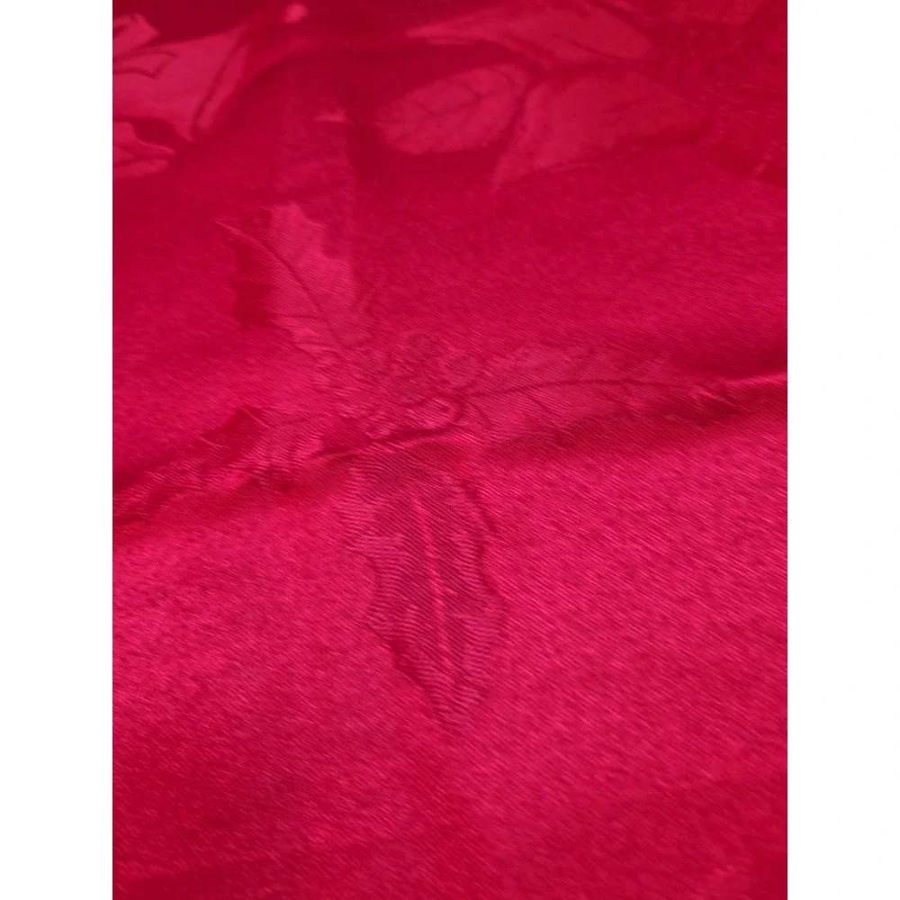 Sofalker Home Red Christmas Jacquard Tablecloth Bells Holly 60x84 Rectangular‎
